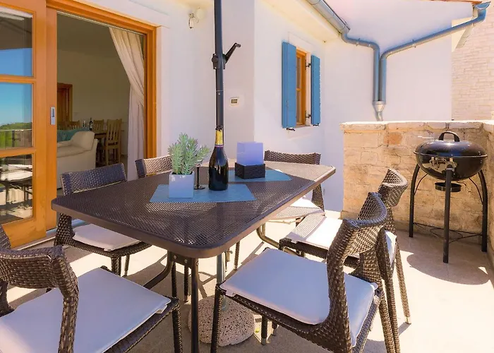 Nini By Interhome Bibali