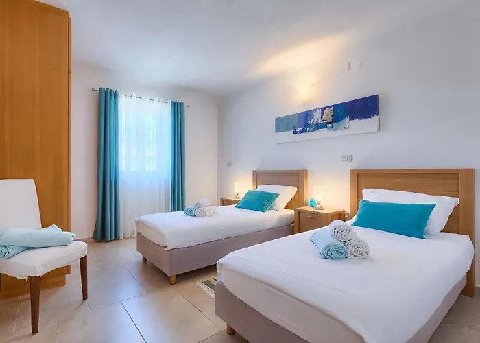 Holiday home Holiday Home Nini By Interhome