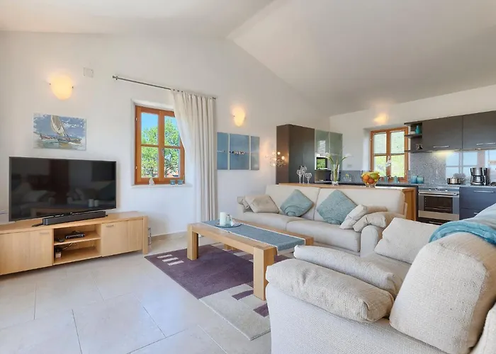 Holiday home Holiday Home Nini By Interhome Bibali